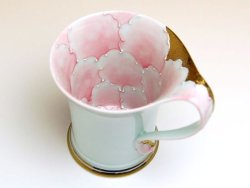 画像2: 【有田焼】金濃ピンク牡丹　マグカップ