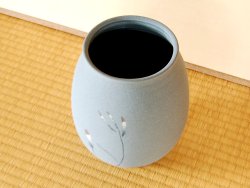 画像2: 【有田焼】象嵌草花　なつめ型花瓶（木箱付）