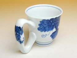 画像2: 【有田焼】持ちやすい！藍ぶどう ビッグハンドルマグカップ