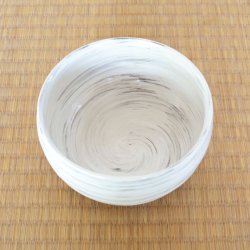 画像4: 【有田焼】白刷毛 抹茶碗（木箱入）