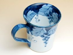 画像2: 【有田焼】渕濃ぶどう（青）マグカップ