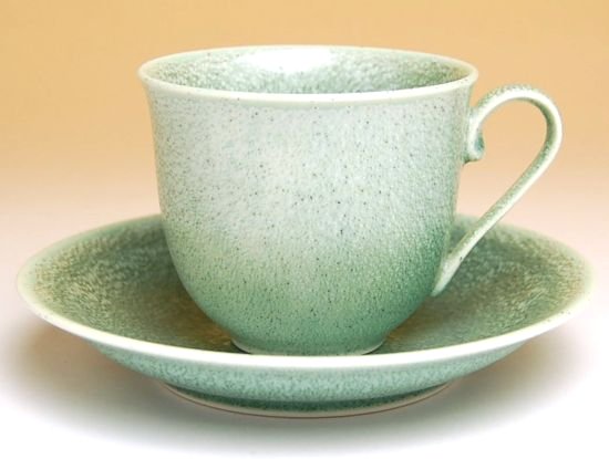 画像2: 【有田焼】鶯玉　コーヒー碗皿（木箱入）